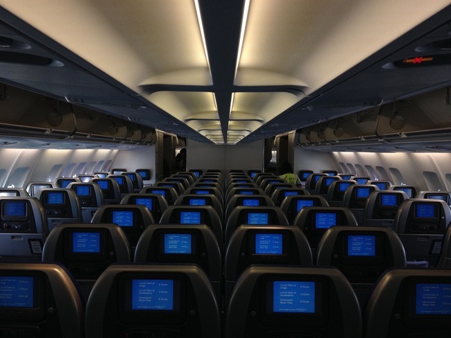 airplane-734363_1920.jpg airplane-734363_1920.jpg