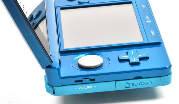 Nintendo_3DS_11.jpg