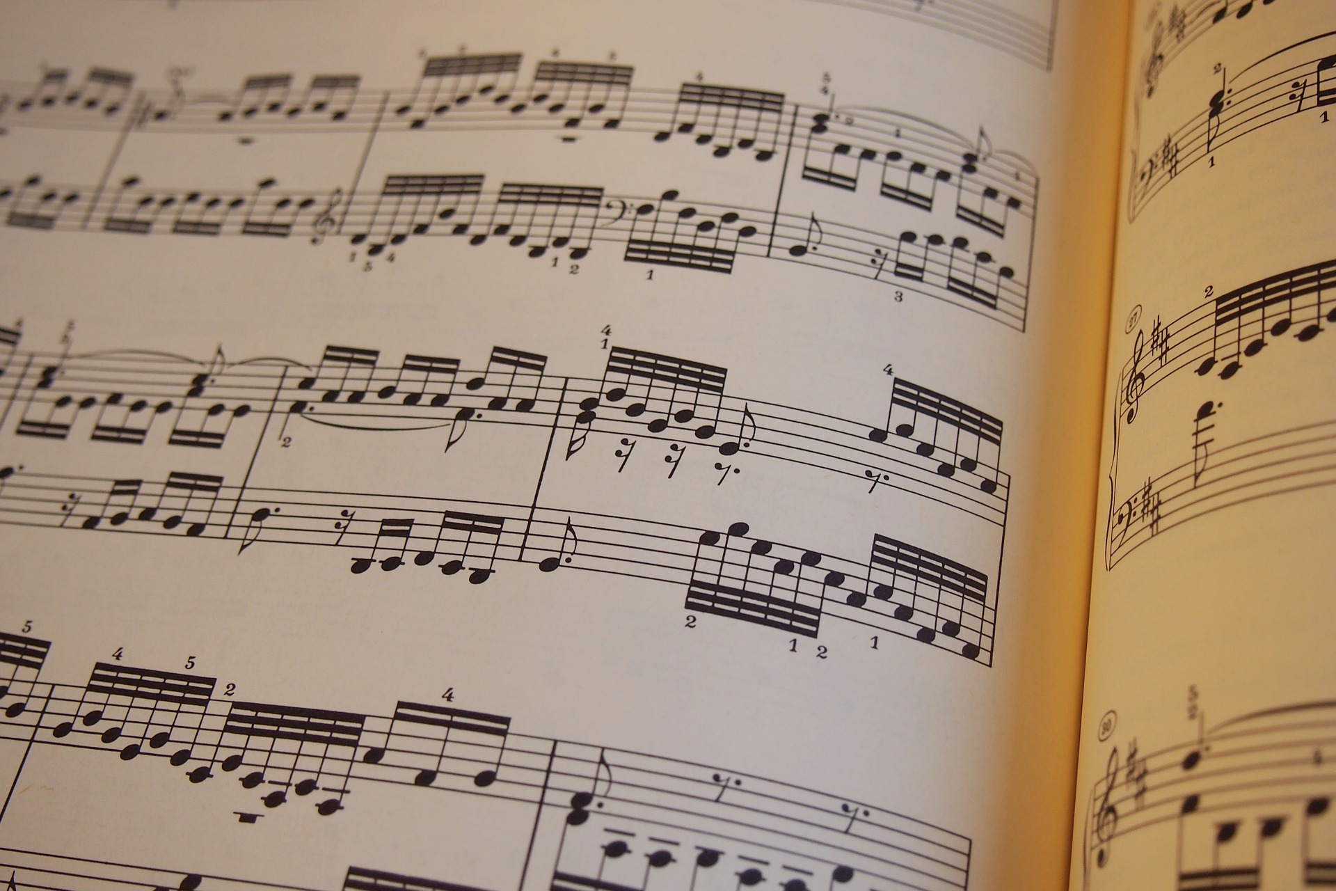 music-656593_1920 music-656593_1920