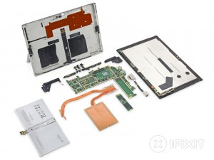 La Surface Pro 4 après démontage La Surface Pro 4 après démontage