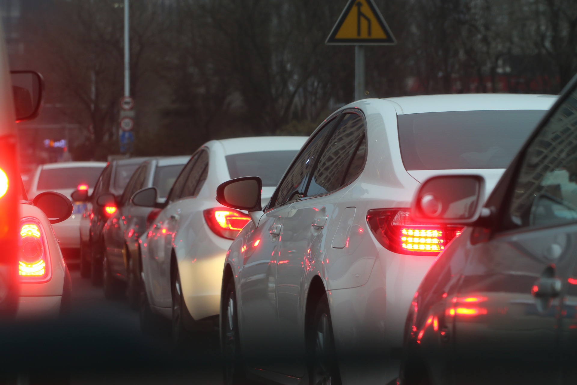 traffic-jam-688566_1920 traffic-jam-688566_1920
