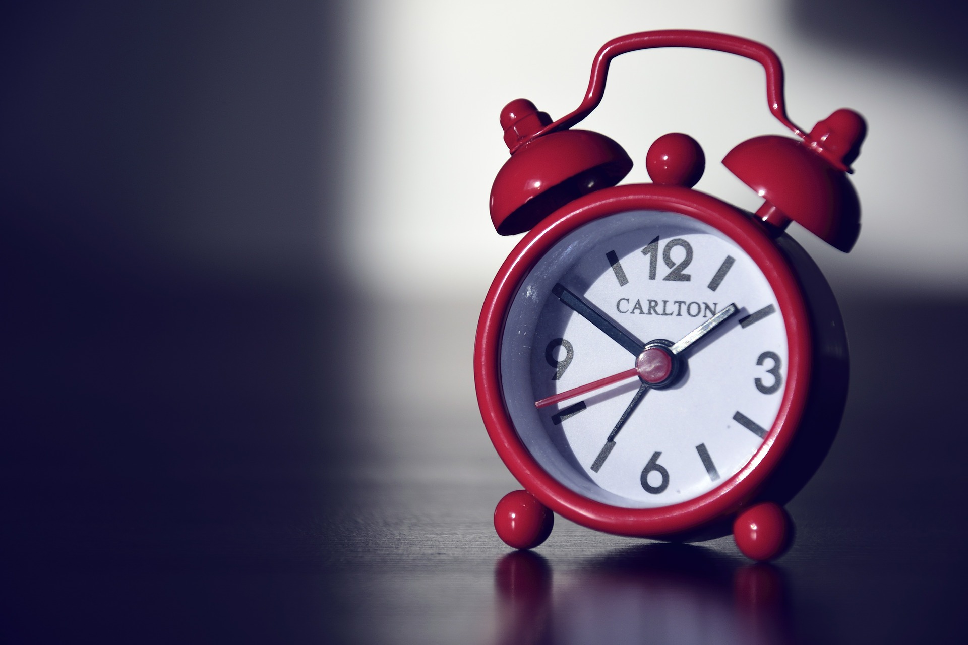 alarm-clock-590383_1920 alarm-clock-590383_1920