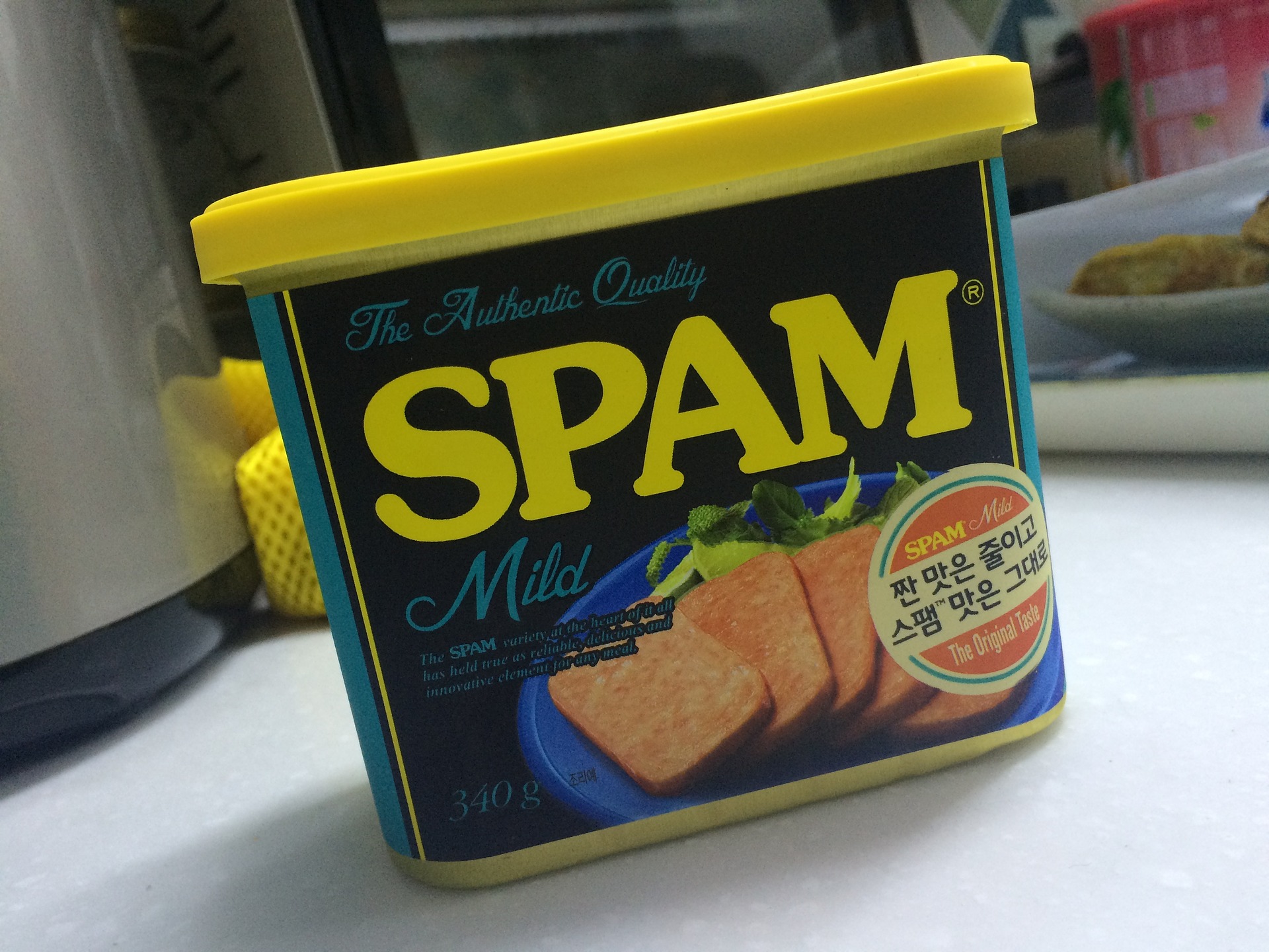spam-909485_1920