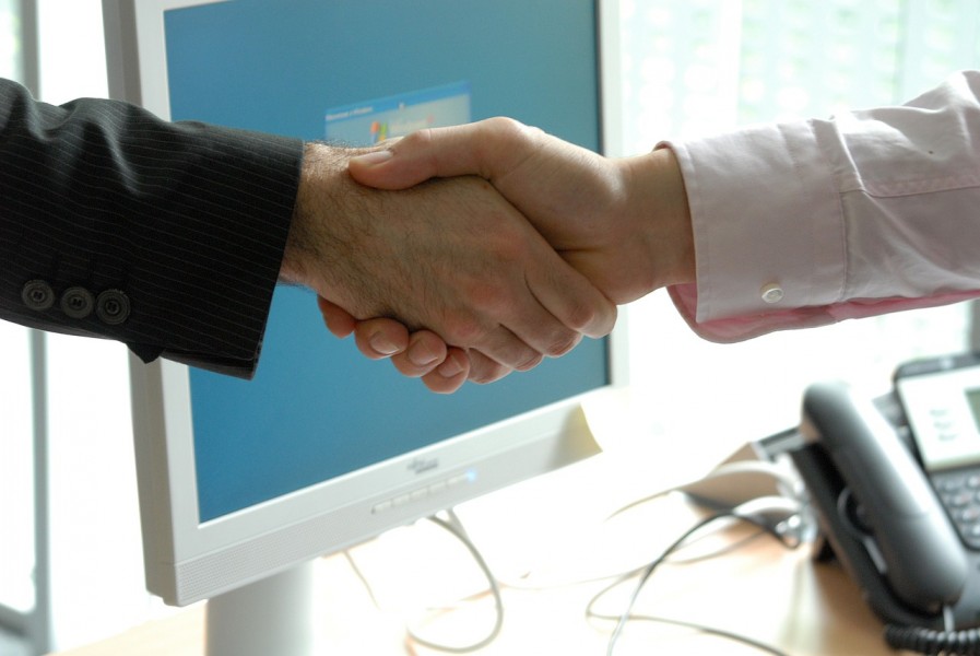 handshake-440959_1280 handshake-440959_1280