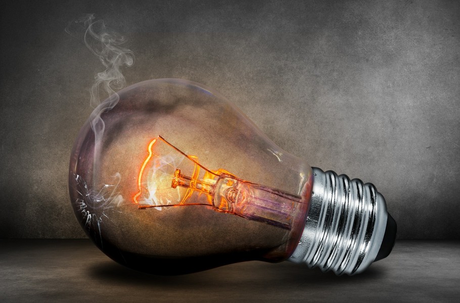 light-bulb-503881_1280 light-bulb-503881_1280