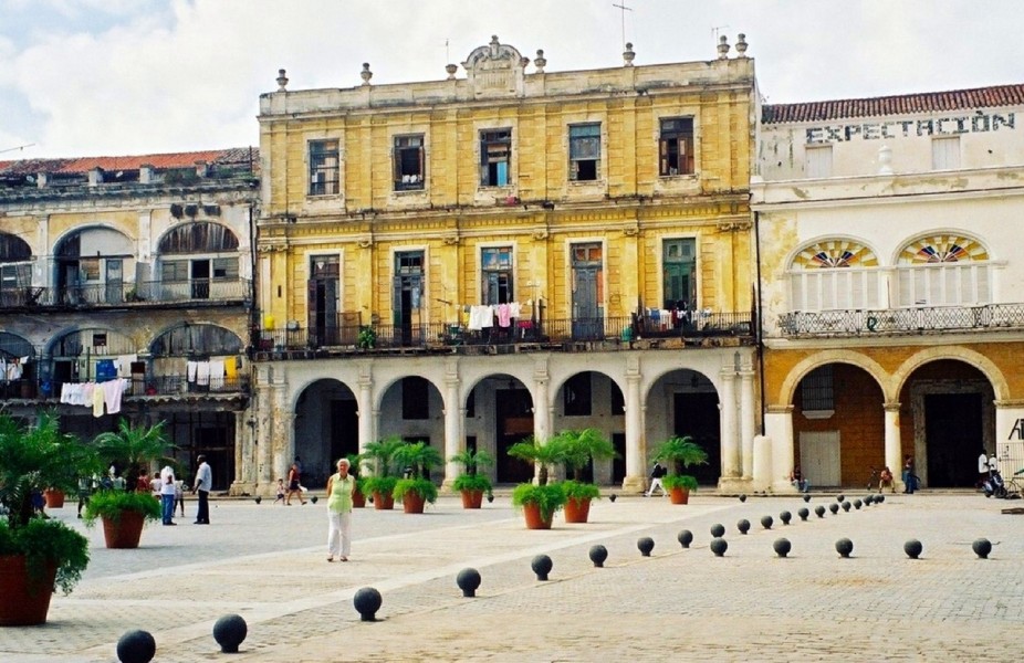 old-havana-1232076-1279x829 old-havana-1232076-1279x829