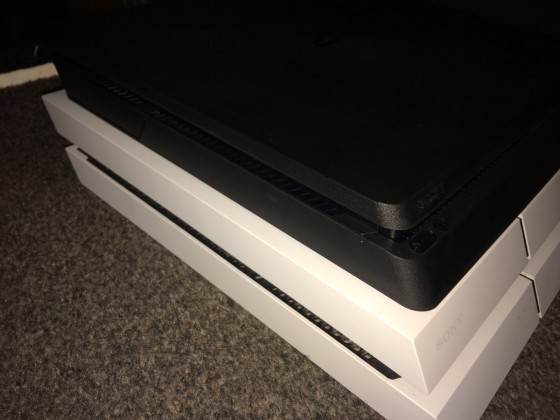 ps4 12 560x420 - Une PlayStation 4 étrange en photos