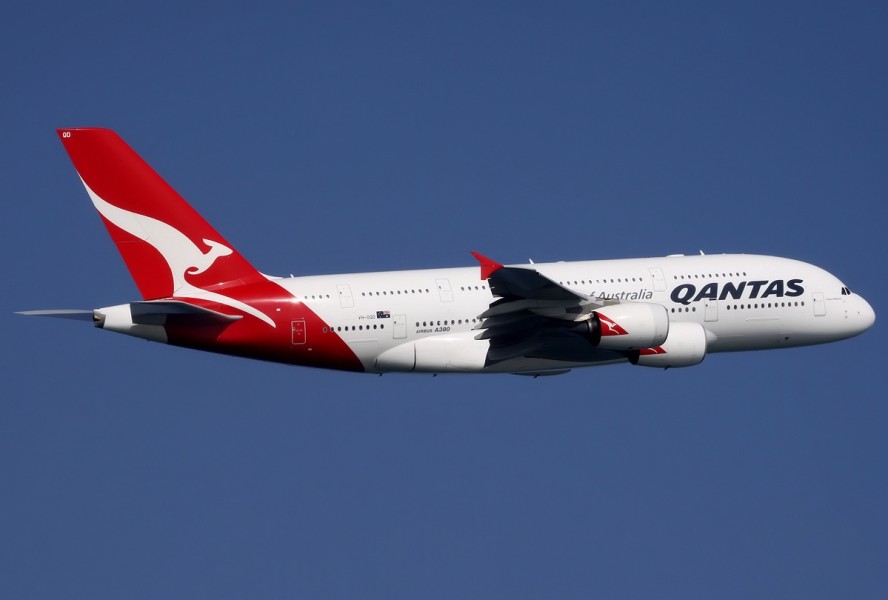 qantas_a380-800_vh-oqd_sin_2011-2-5 qantas_a380-800_vh-oqd_sin_2011-2-5