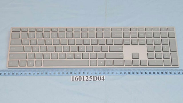 clavier surface 02 - Microsoft donne rendez-vous le 26 octobre