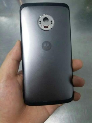 moto x 3 315x420 - Des photos du Moto X version 2017 ?