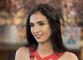 Alexandra Khefren vend sa virginité à 2.3 millions d'euros sur Cinderella Escorts