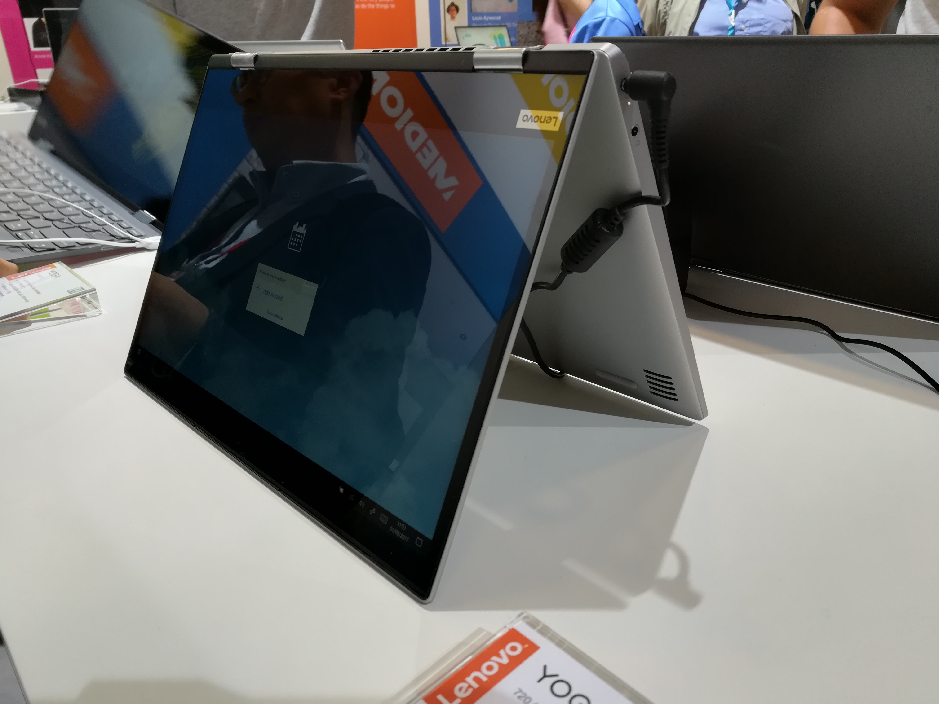 Lenovo Yoga 720 