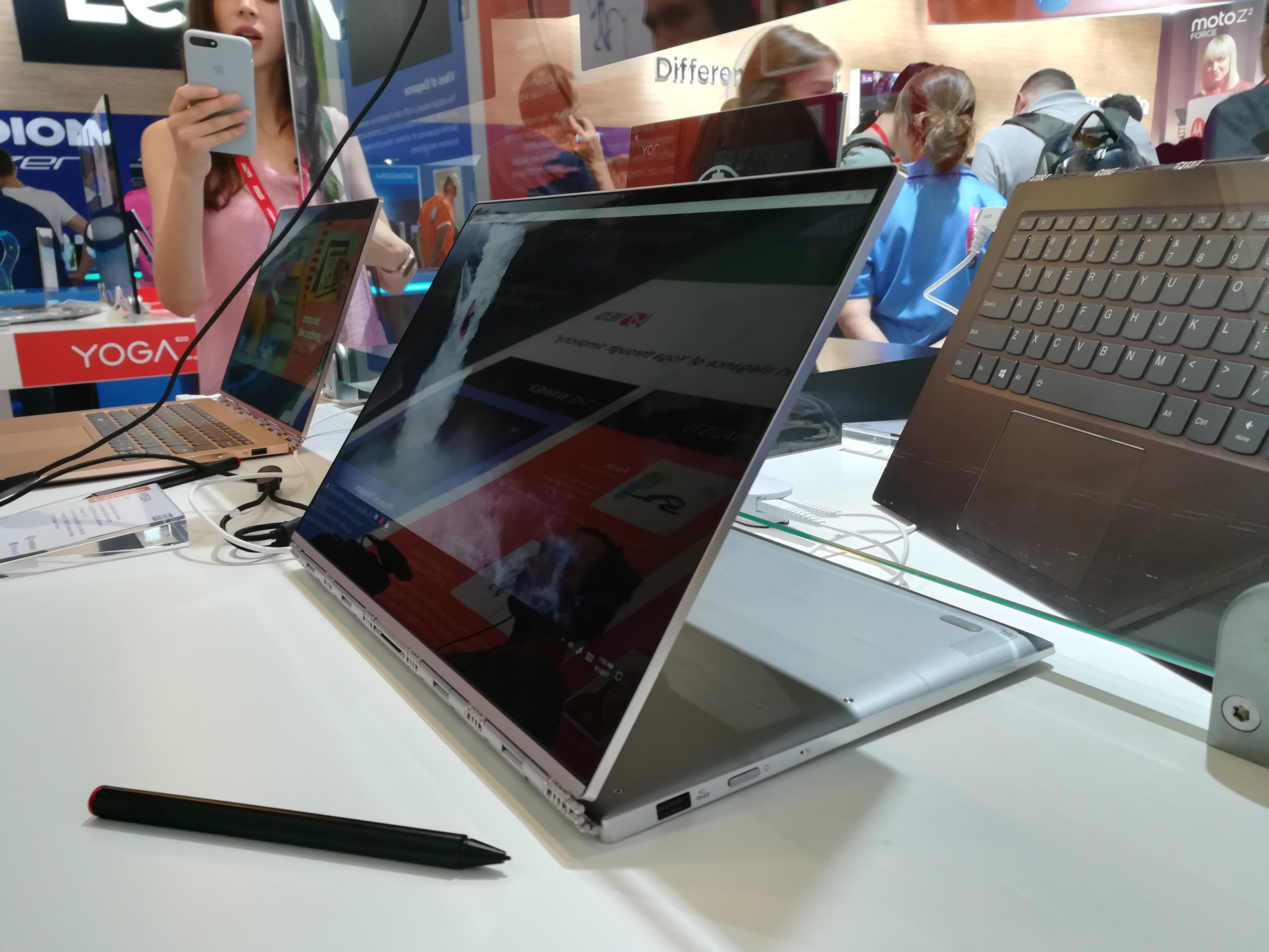 Lenovo Yoga 920 Lenovo Yoga 920