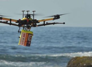 Drone sauve deux nageurs
