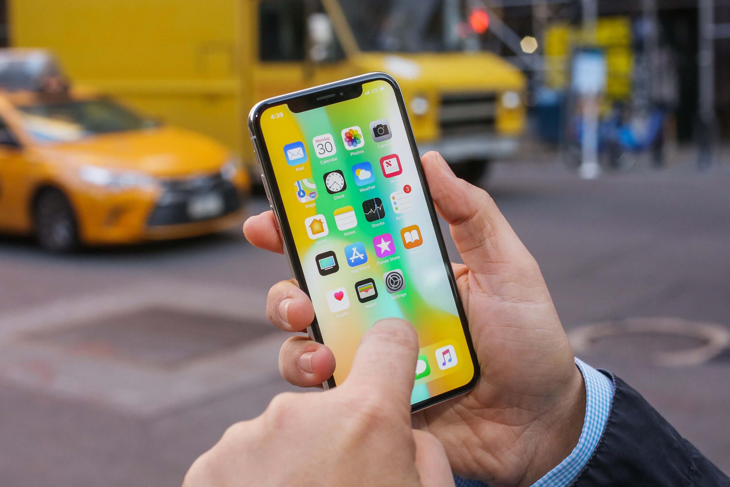 L' iPhone X de 2018 débarque avec un prix ahurissant !