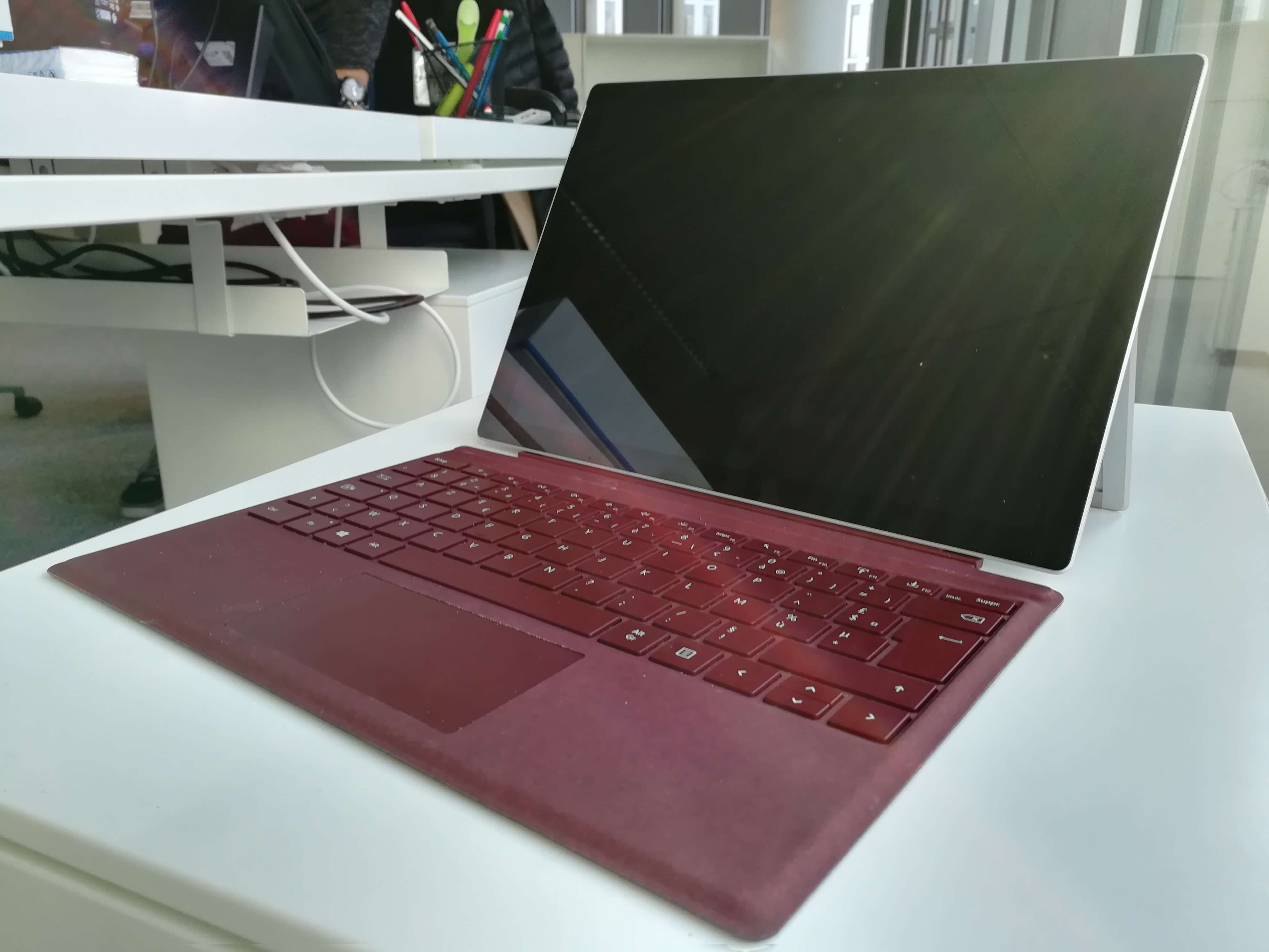 Test Microsoft Surface Pro X : Pas vraiment la tablette que l'on