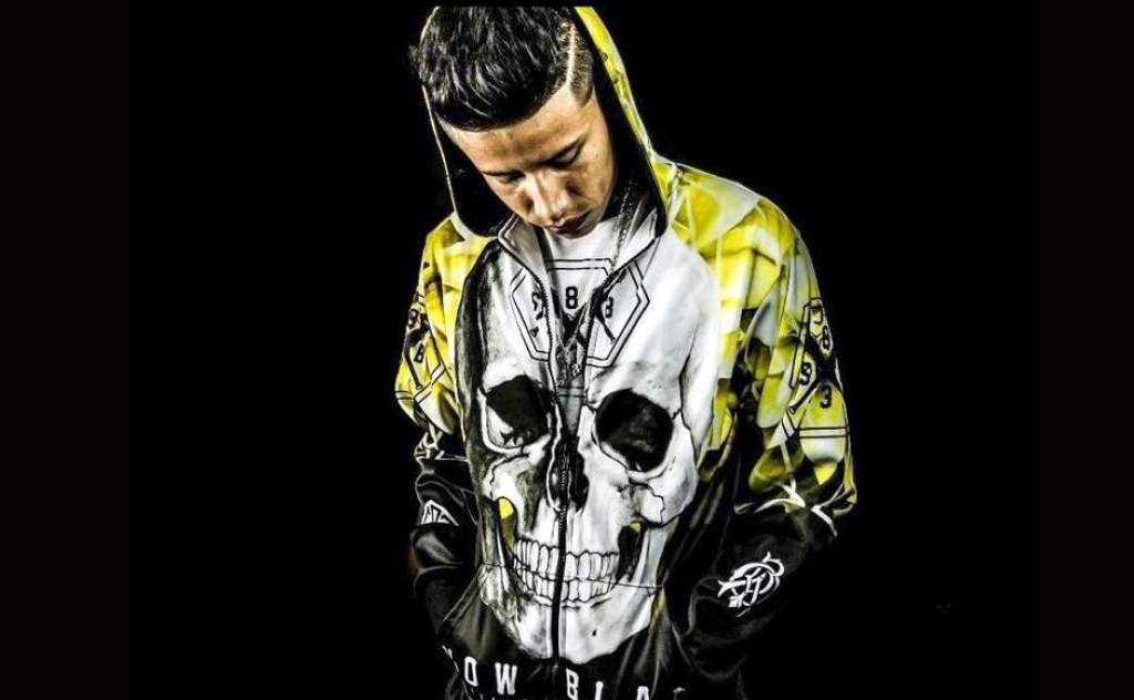 Le rappeur et star sur YouTube QBA Rappeur et star sur YouTube, QBA dissout dans l'acide trois étudiants