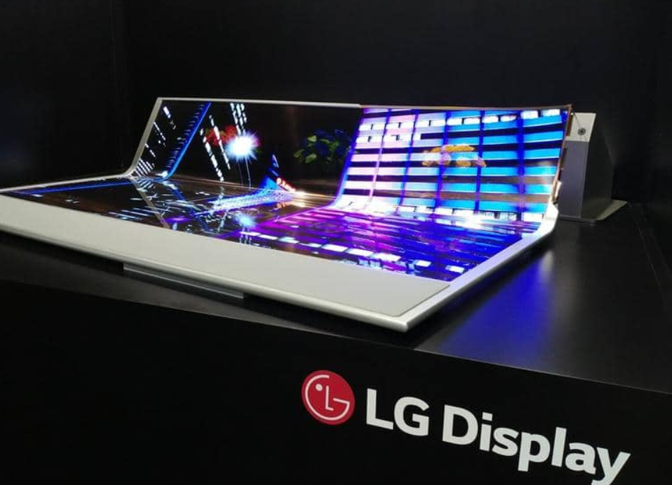 LG : un nouvel écran pliable et enroulable comme un poster