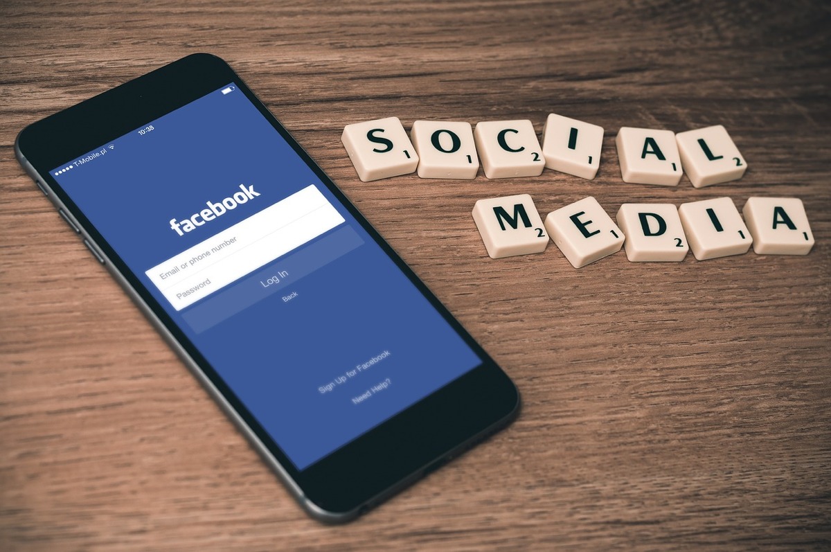 Facebook a partagé beaucoup de données avec les constructeurs de smartphones Facebook a partagé beaucoup de données avec les constructeurs de smartphones