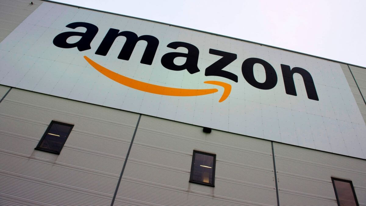 Amazon vend encore des produits nazis Amazon : des produits nazis vendus sur le marché