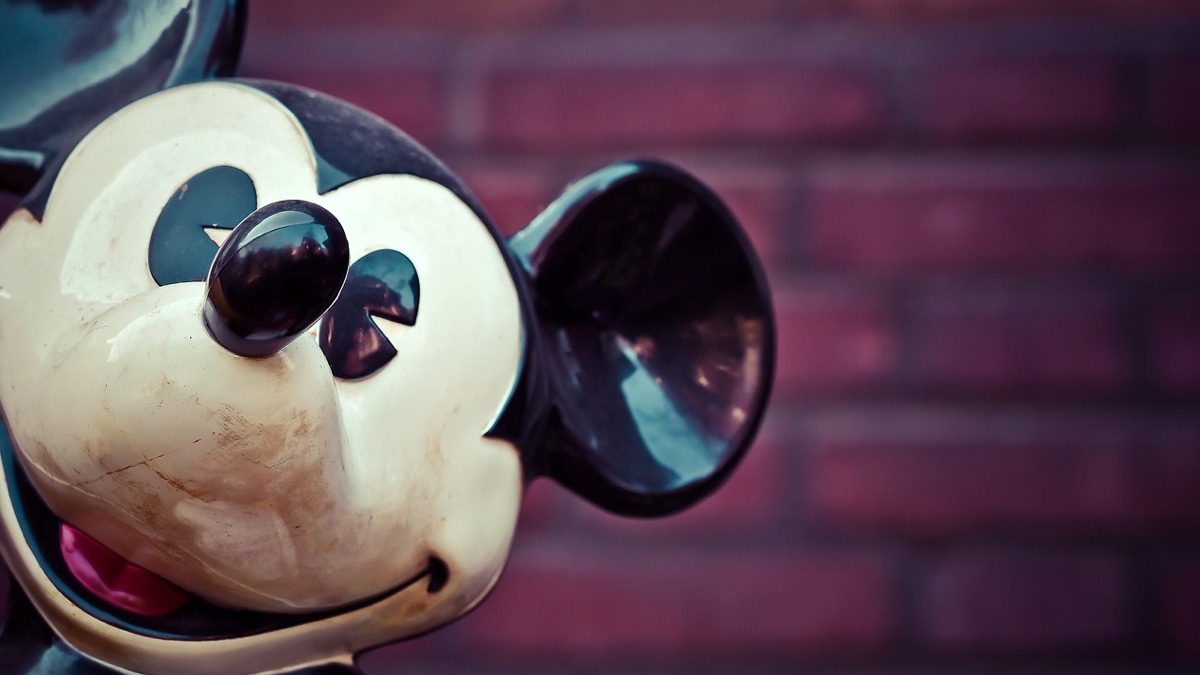 La Fox valide le rachat par Disney pour 71,3 milliards de dollars Disney aurait racheté la Fox pour 71,3 milliards de dollars