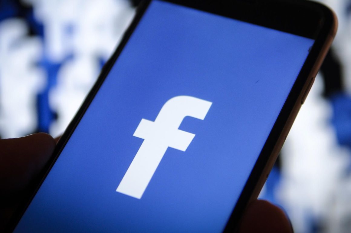 Facebook : de nombreux utilisateurs victimes d’un canular Facebook : de nombreux utilisateurs victimes d’un canular