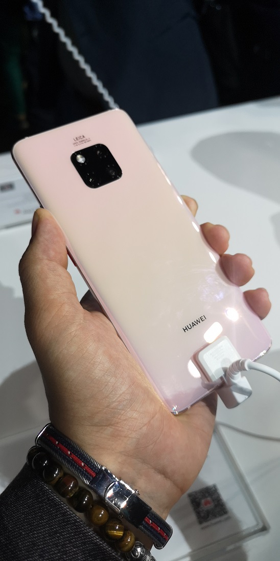 Huawei Mate 20 Pro 1 - [ Prise en main ] Huawei Mate 20 et Mate 20 Pro : les bêtes sont lâchées !