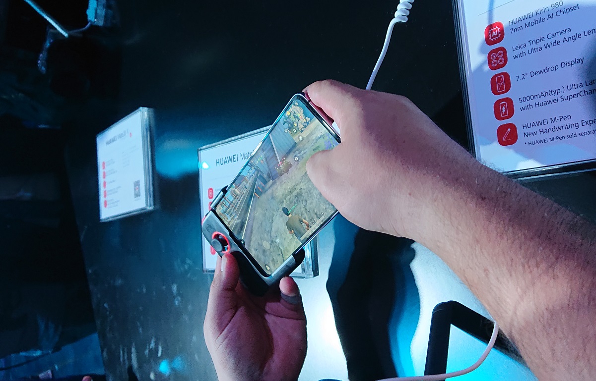 Huawei Mate 20 X Huawei Mate 20 X vs Nintendo Switch : une comparaison audacieuse de la part de la firme chinoise