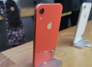 iPhone XR