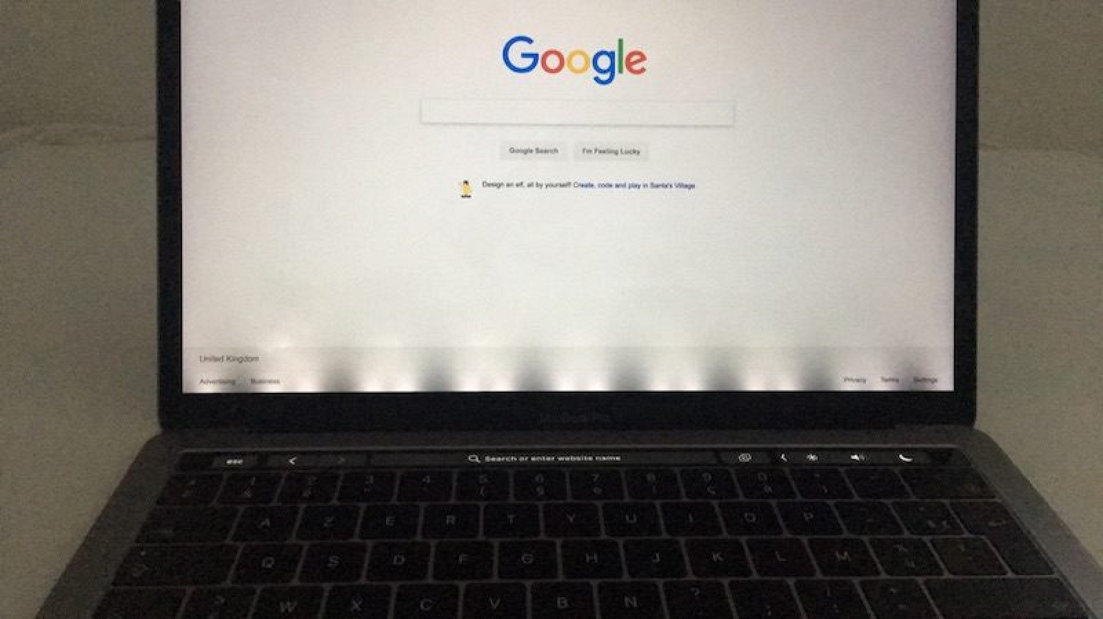 Qu’est-ce le Flexgate : le nouveau problème dont fait face les MacBook Pro Qu’est-ce le Flexgate : le nouveau problème dont fait face les MacBook Pro