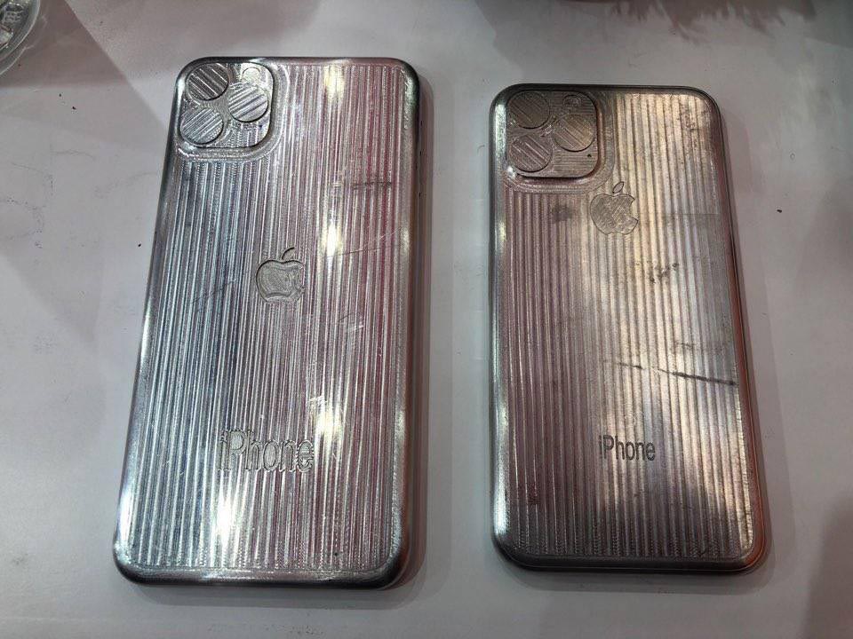 Les moules des prochains iPhone 2019 Les moules des prochains iPhone 2019